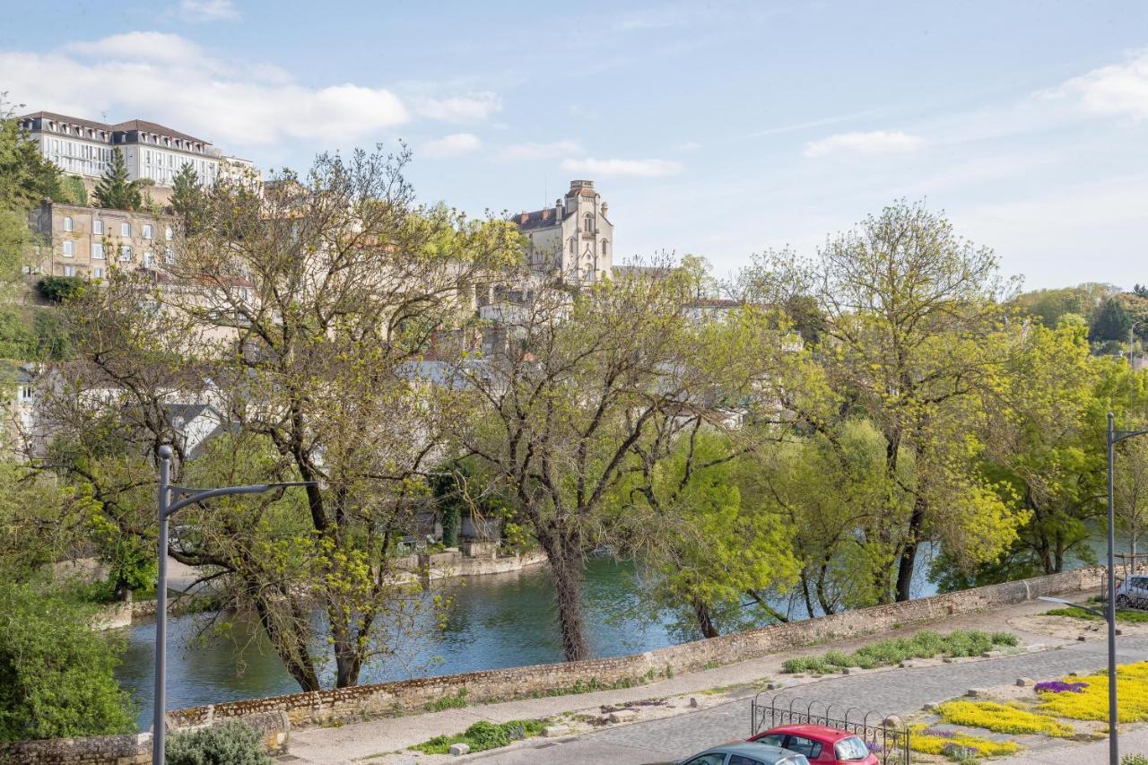 Superbe Appartement Dans Le Centre Historique Poitiers Zewnętrze zdjęcie